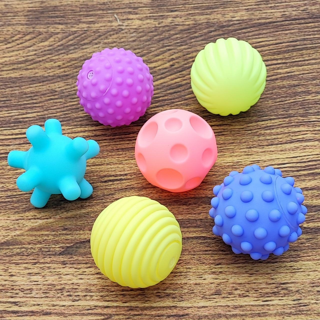 photo_2025-08-27_10-03-51 پک توپ حسی پاستیلی