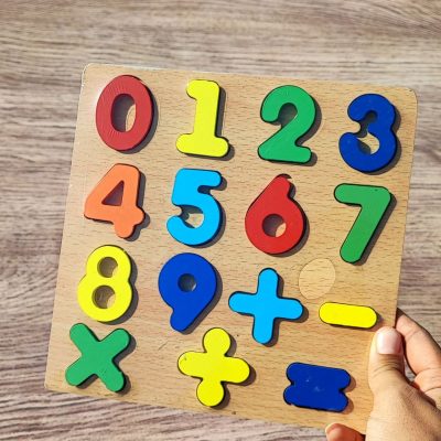 پازل مربعی اعداد و اشکال و علائم