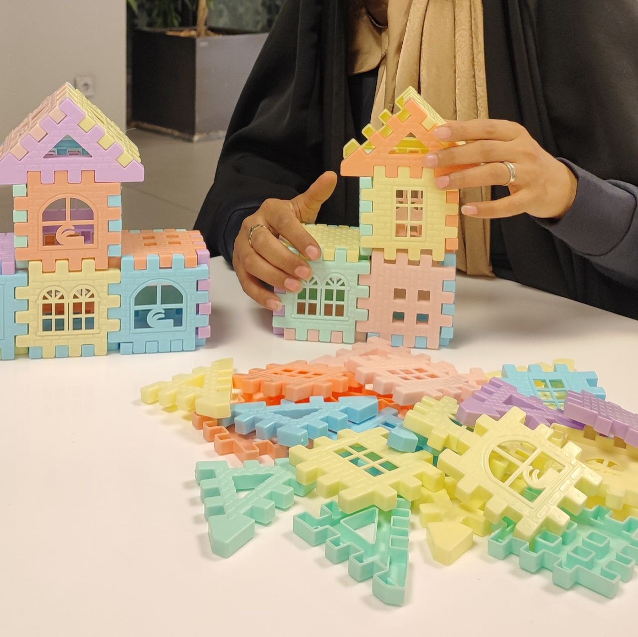 photo_2025-08-28_17-43-28 بلوک خانه سازی60قطعه پاستیلی