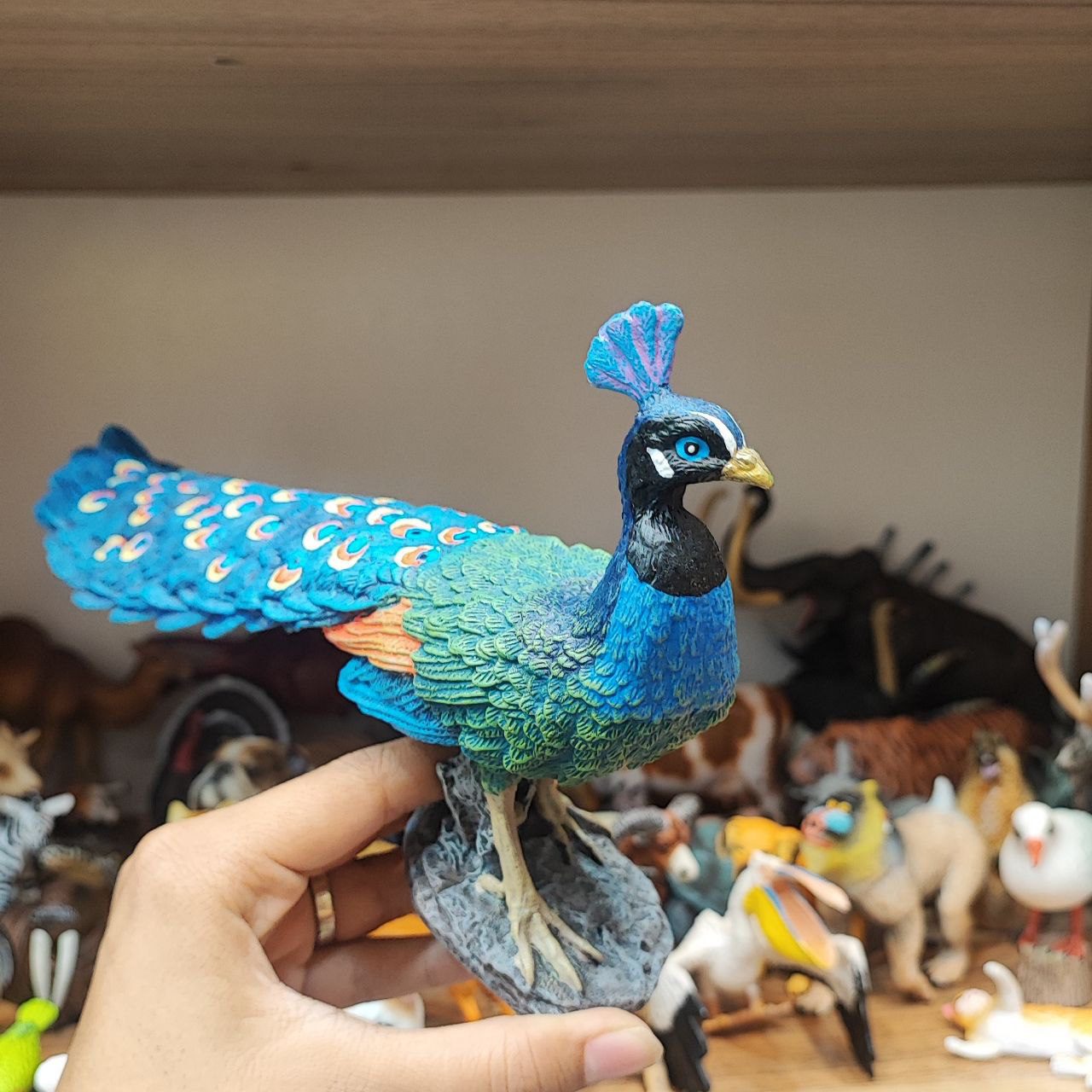 photo_2025-09-01_17-34-58 فیگور طاووس اورجینال