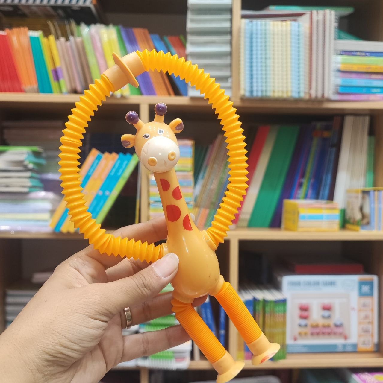 photo_2025-09-10_01-17-09 زرافه زرد