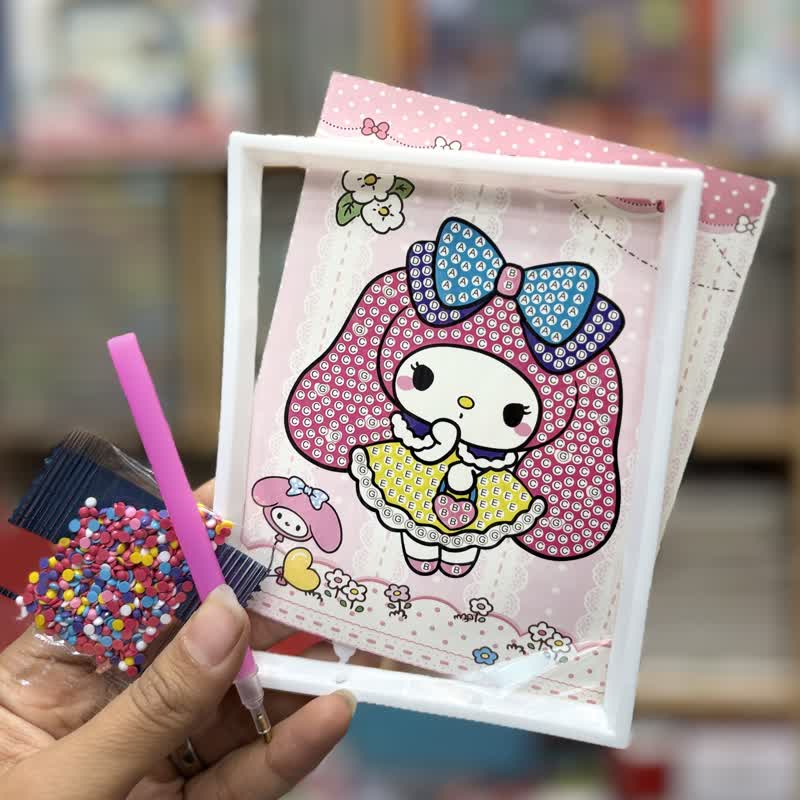 0a8480fb-8e6b-4d92-977a-f352cee6882a نقاشی الماسی ملودی