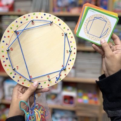 برد چوبی ساخت اشکال با نخ و کارت