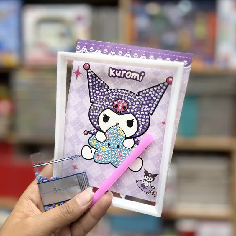 e689f2be-f97c-4d49-aee7-b40ecb4f58bf نقاشی الماسی کرومی ستاره آبی دار