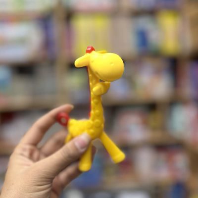 دندانی زرافه سیلیکونی زرد