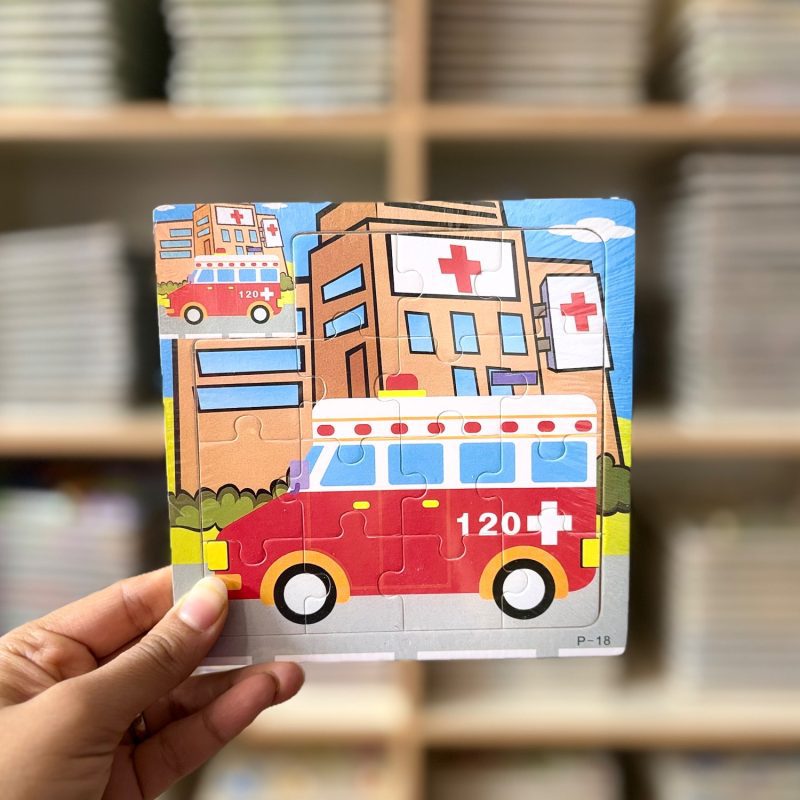 23c7cb9e-49af-4b95-a2db-b805538bdd78 پازل 15قطعه اقتصادی آمبولانس