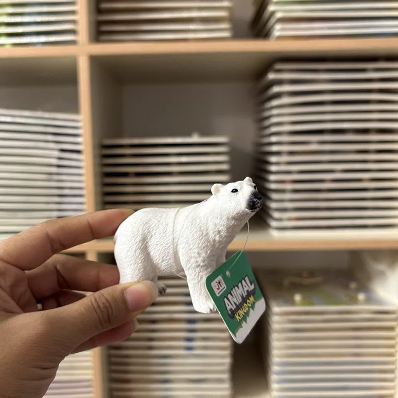 IMG_20260208_213759_135 فیگور خرس قطبی - Image 1