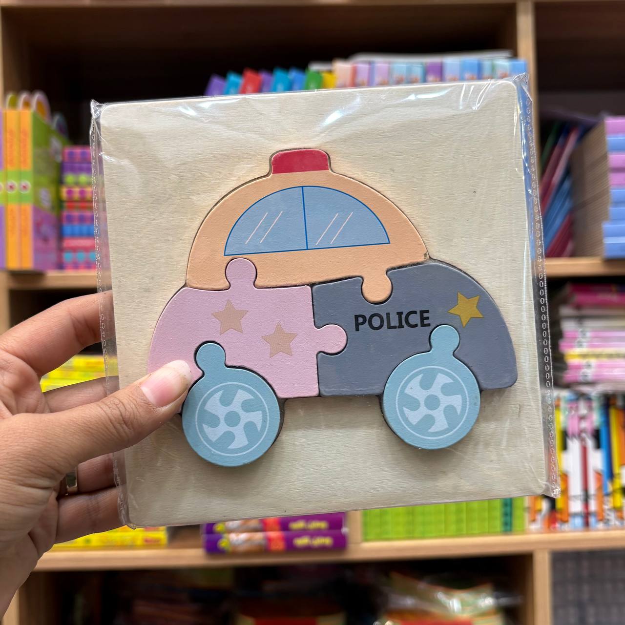 5b9697ad-5ce4-4062-9074-1d31275f16de پازل مربعی پاستیلی پلیس