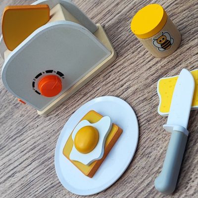 صبحانه تستردار چوبی