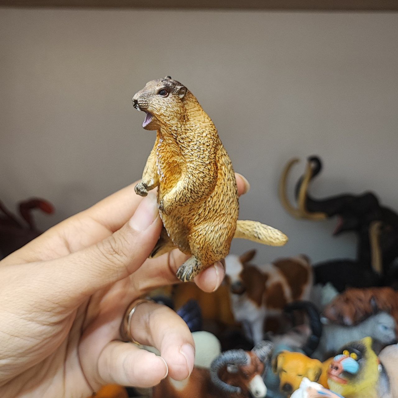 photo_2025-08-30_15-08-06 فیگور فیل ماموت اورجینال