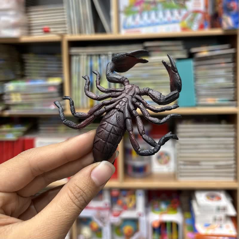 8b197105-4706-4bba-8cff-6db6b6b13e99 فیگور عقرب اورجینال