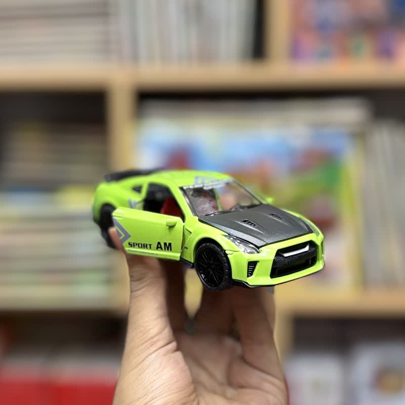 ماشین فلزی درب باز شو موزیکال مدل 36121سبز