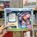 فیگور پپاپیگ با تخته نقاشی