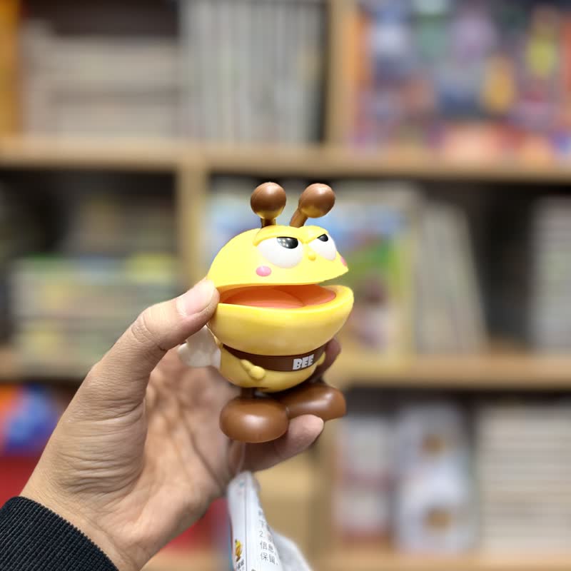 8fdf0da0-455f-4623-8ec7-4f3a84aae87f زنبور کوکی