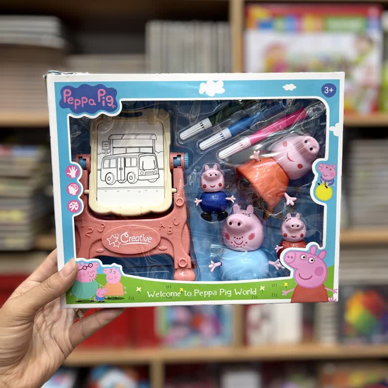 aa2a4a5e-7bd0-4fc1-97c3-617b5876211d فیگور پپاپیگ با تخته نقاشی