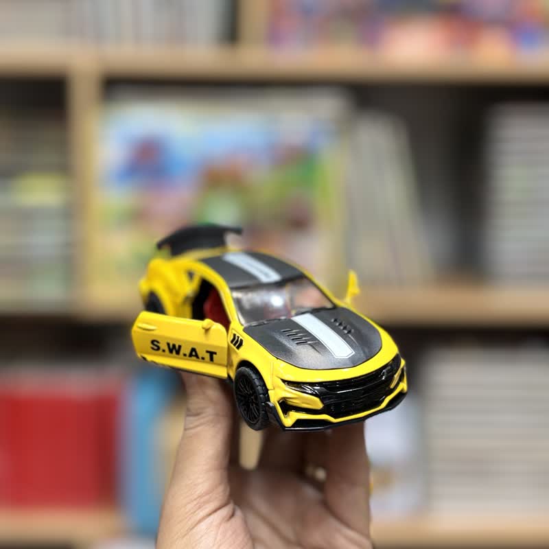 ماشین فلزی درب باز شو موزیکال مدل 36121زرد