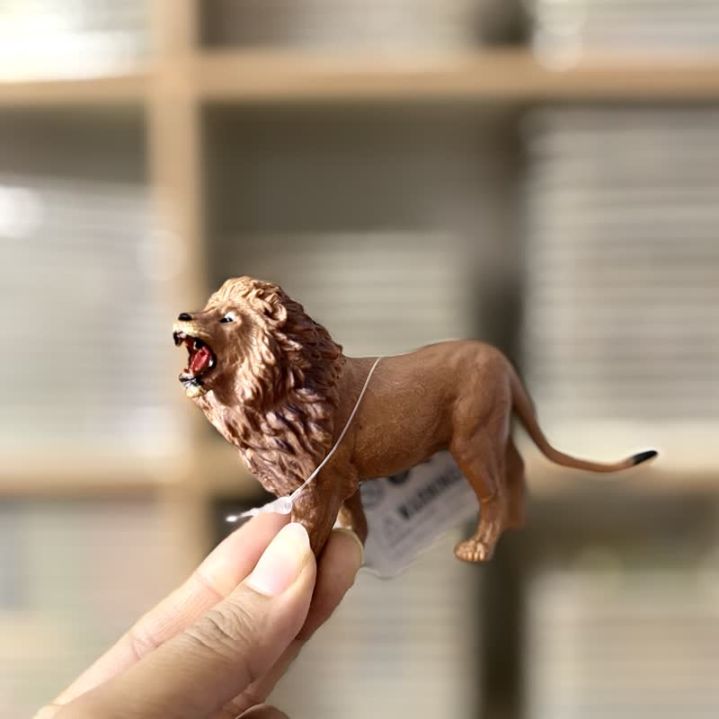 fa6b927f-3245-4274-ac57-dacc1df25a6d فیگور شیر نر - Image 1